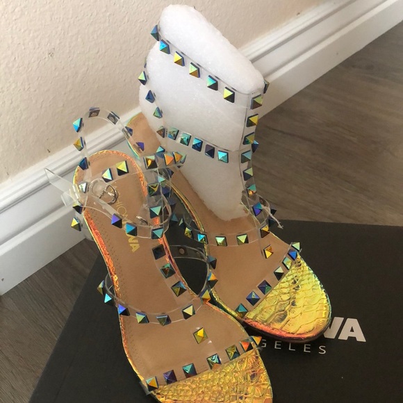 Shoes - Picture 3 of 3